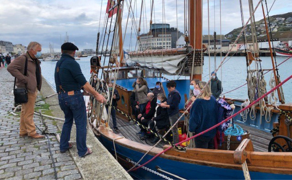 hissons les voiles café presse à fécamp fonds de mécénat du groupe olvea